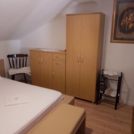 Rab-Centar Hotel Раб Екстериор снимка